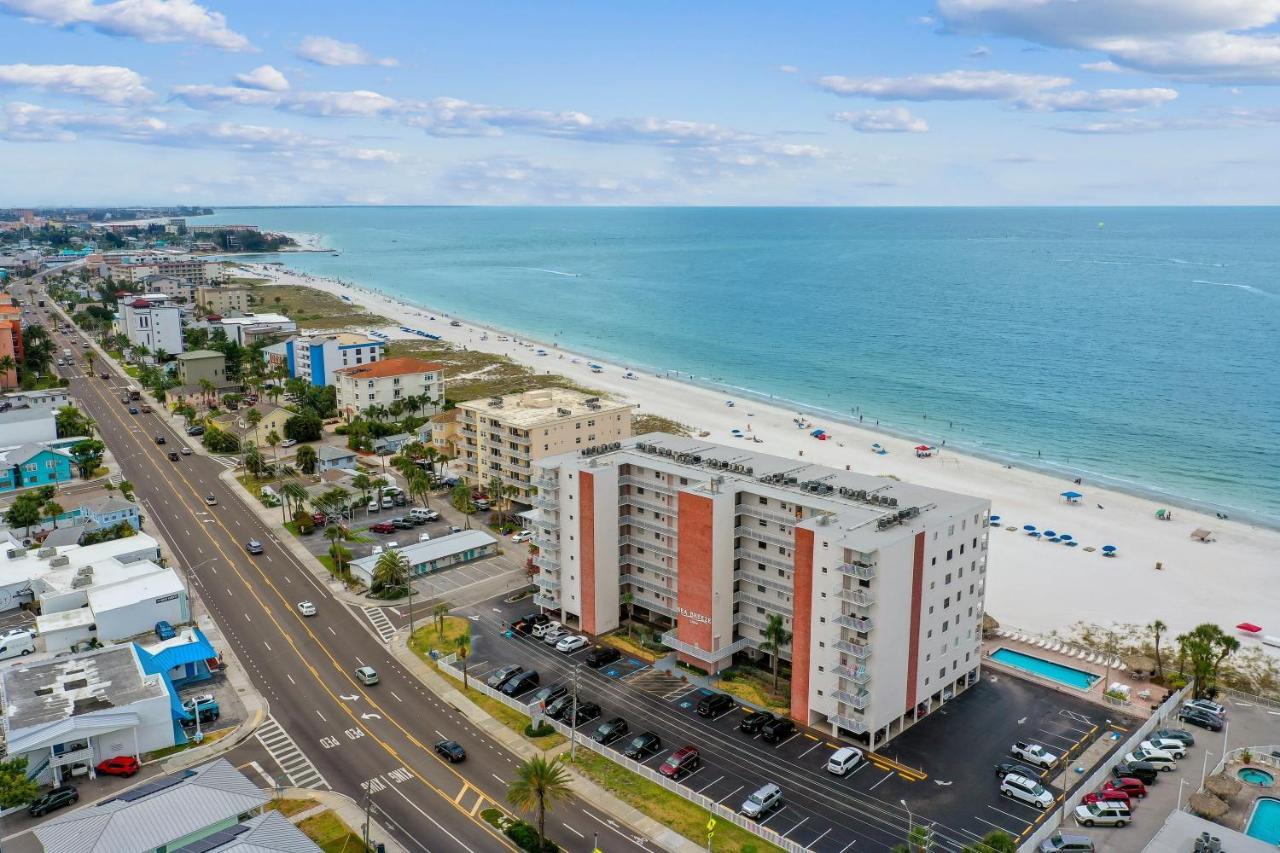 Sea Breeze Resort By Travel Resort Services Madeira Beach Exterior photo